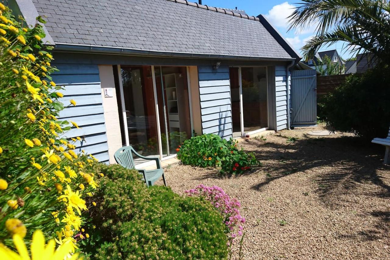 Le Petit Cottage Entre Village Et Mer Trélévern Exterior foto